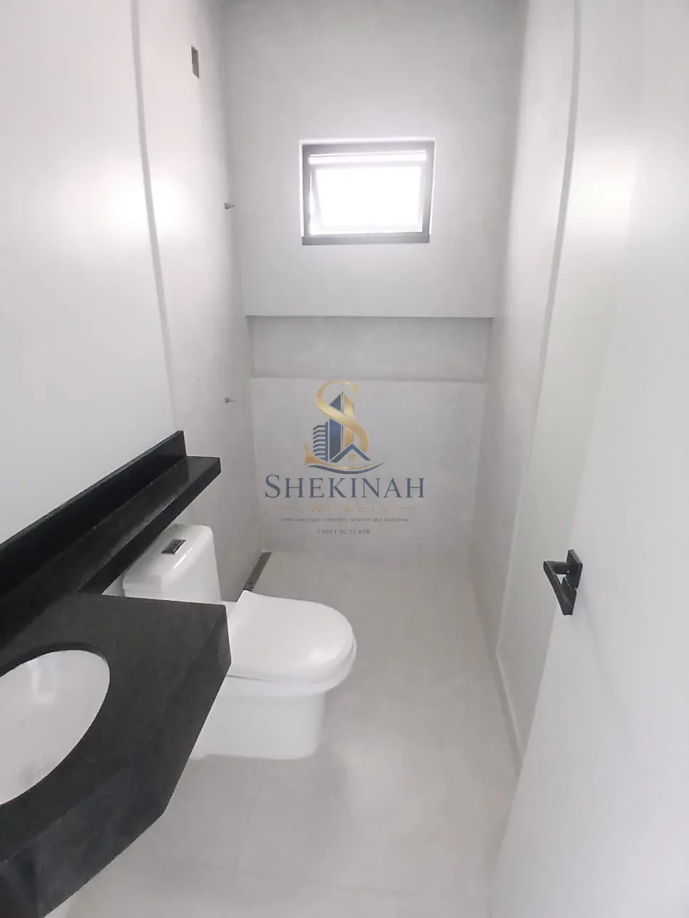 CASA 3 QUARTOS ITAJUBÁ 950 MTS DA PRAIA