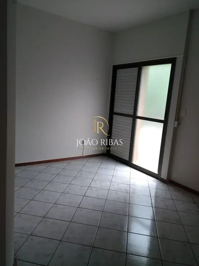 Apartamento à Venda no Monte Negro – 3 Quartos