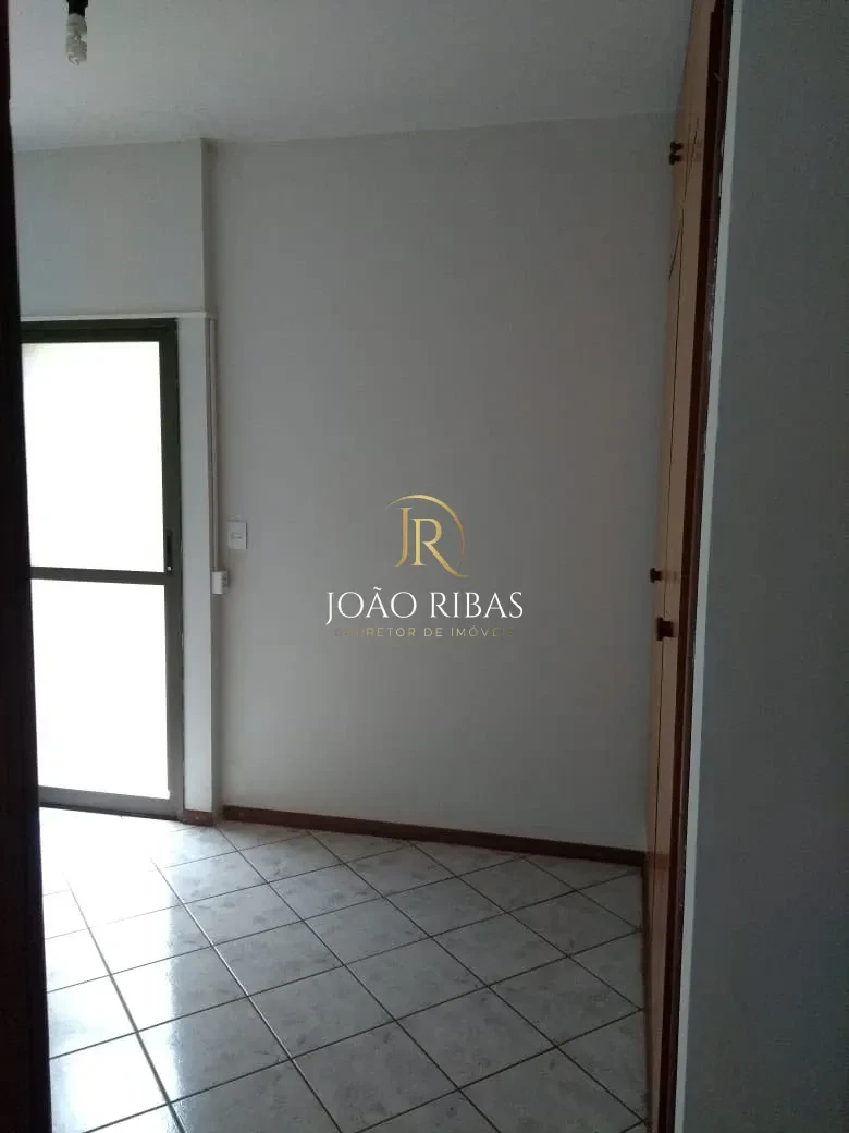 Apartamento à Venda no Monte Negro – 3 Quartos