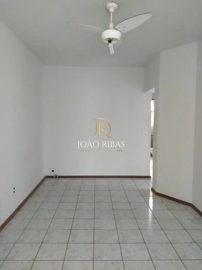 Apartamento à Venda no Monte Negro – 3 Quartos