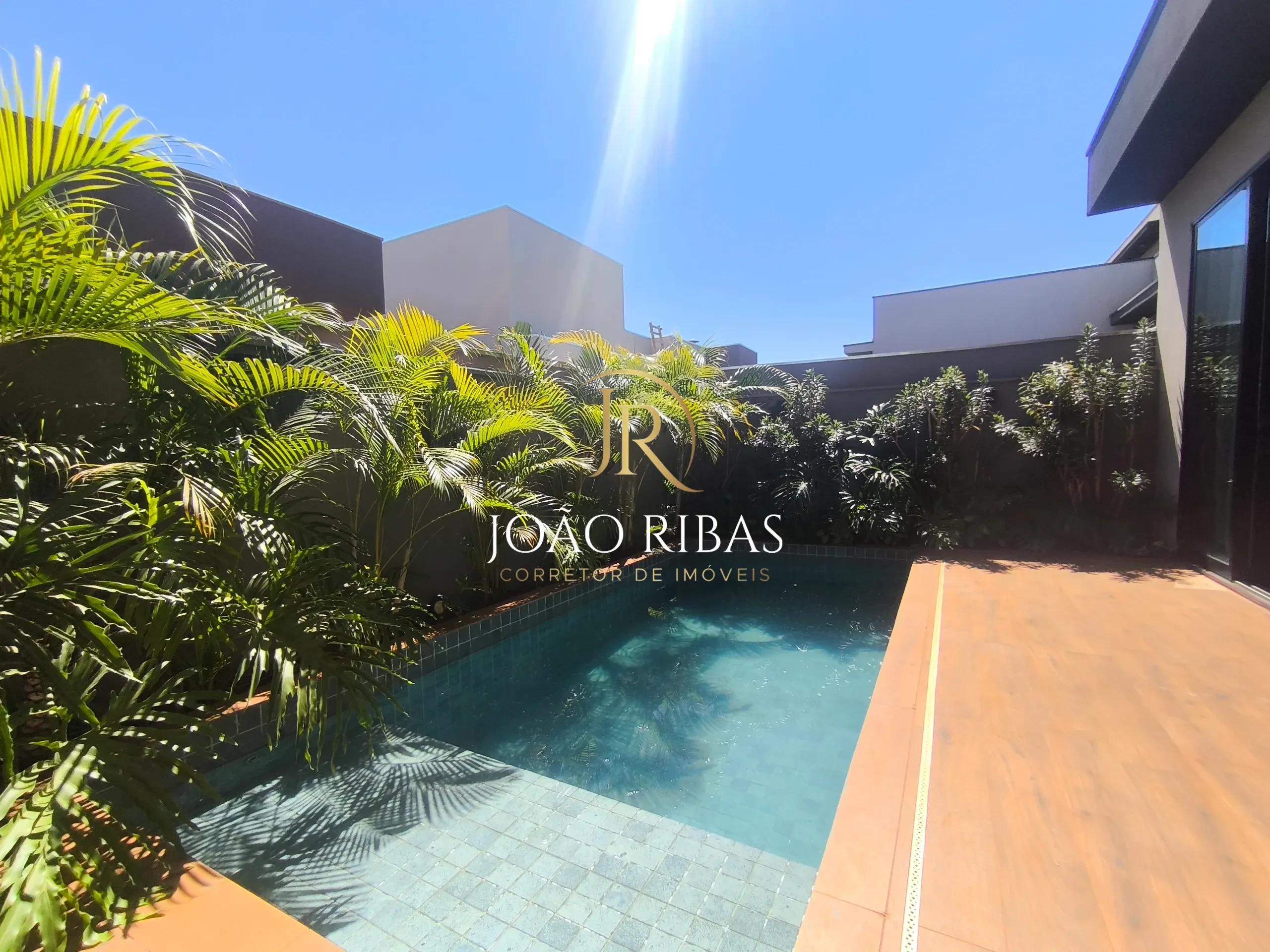 Casa à Venda no Vivendas da Mata de Ilha — 3 Suítes