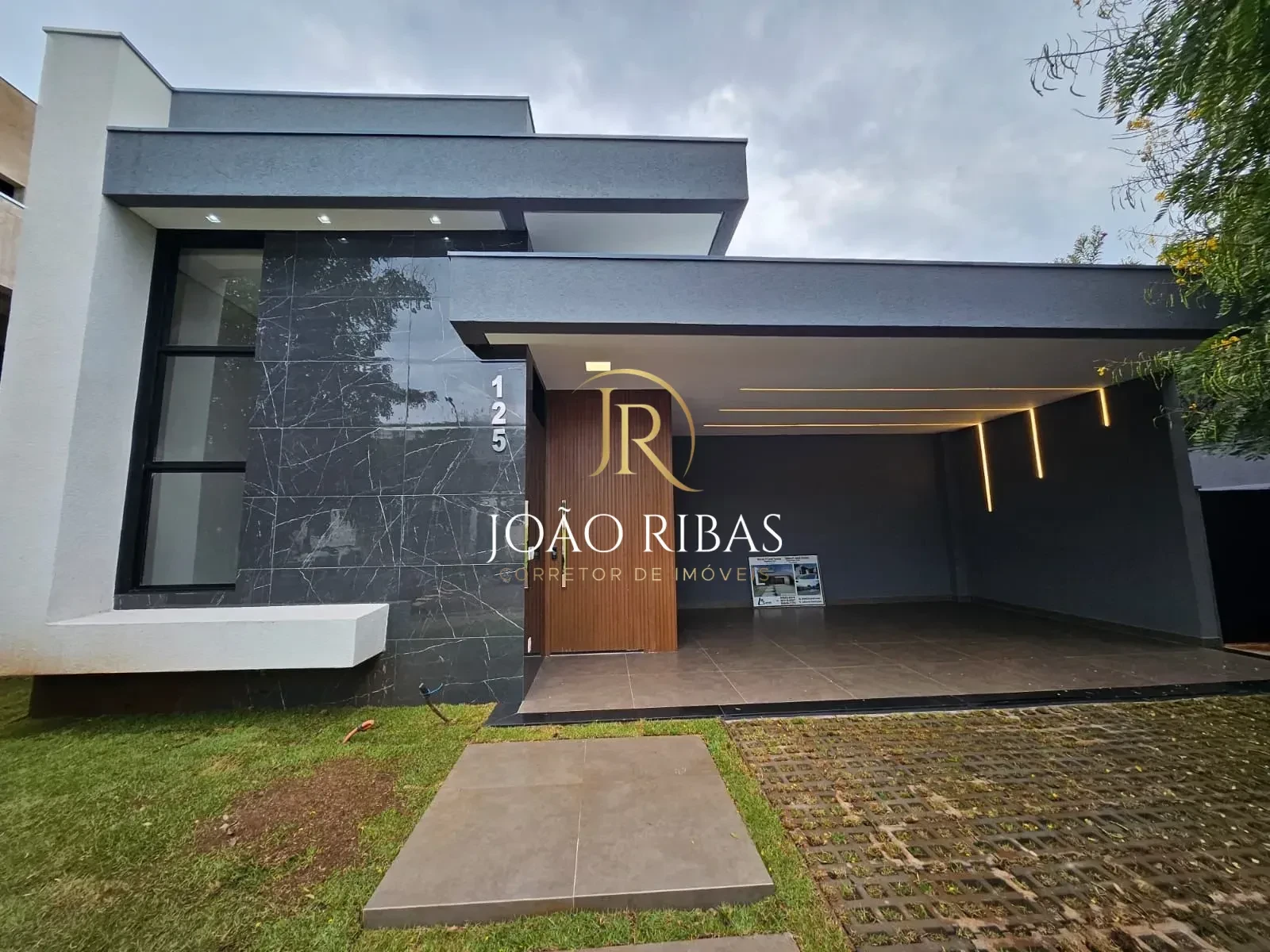 Casa Térrea à Venda | 4 Suítes | Alphaville
