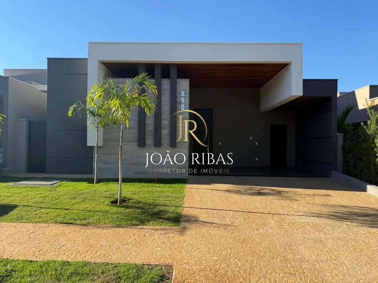 Casa Térrea à Venda no Condomínio Quinta dos Ventos | 4 Dormitórios, 2 Suítes