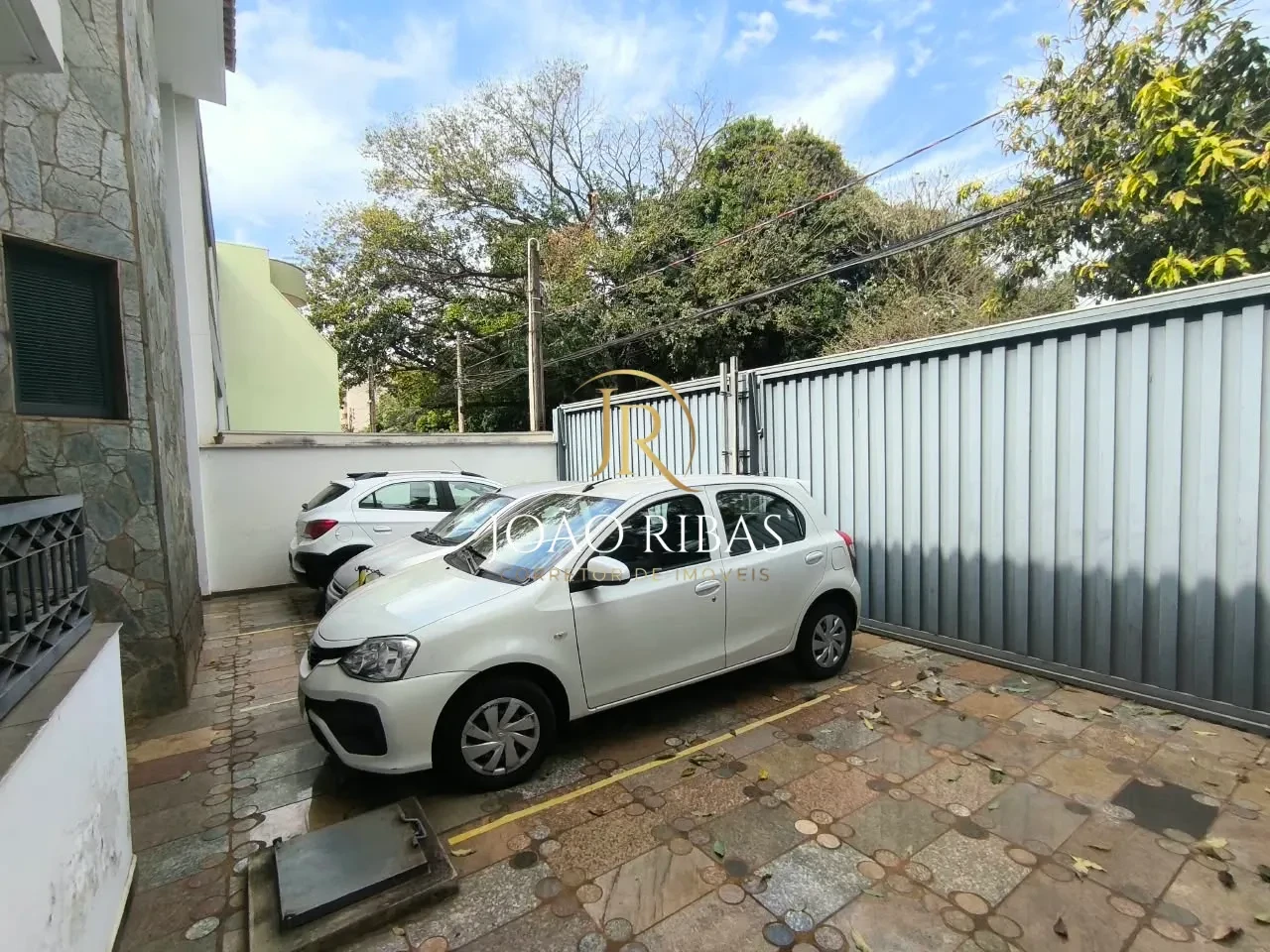 Apartamento Térreo à Venda com 3 Quartos e 1 Suíte | Irajá | Próximo à Avenida João Fiúsa | Ribeirão Preto/SP