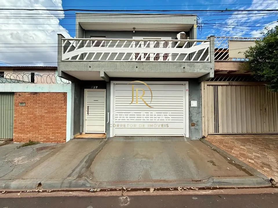Sobrado à Venda com 2 Quartos no Jardim José Sampaio Júnior – 160 m² de Construção