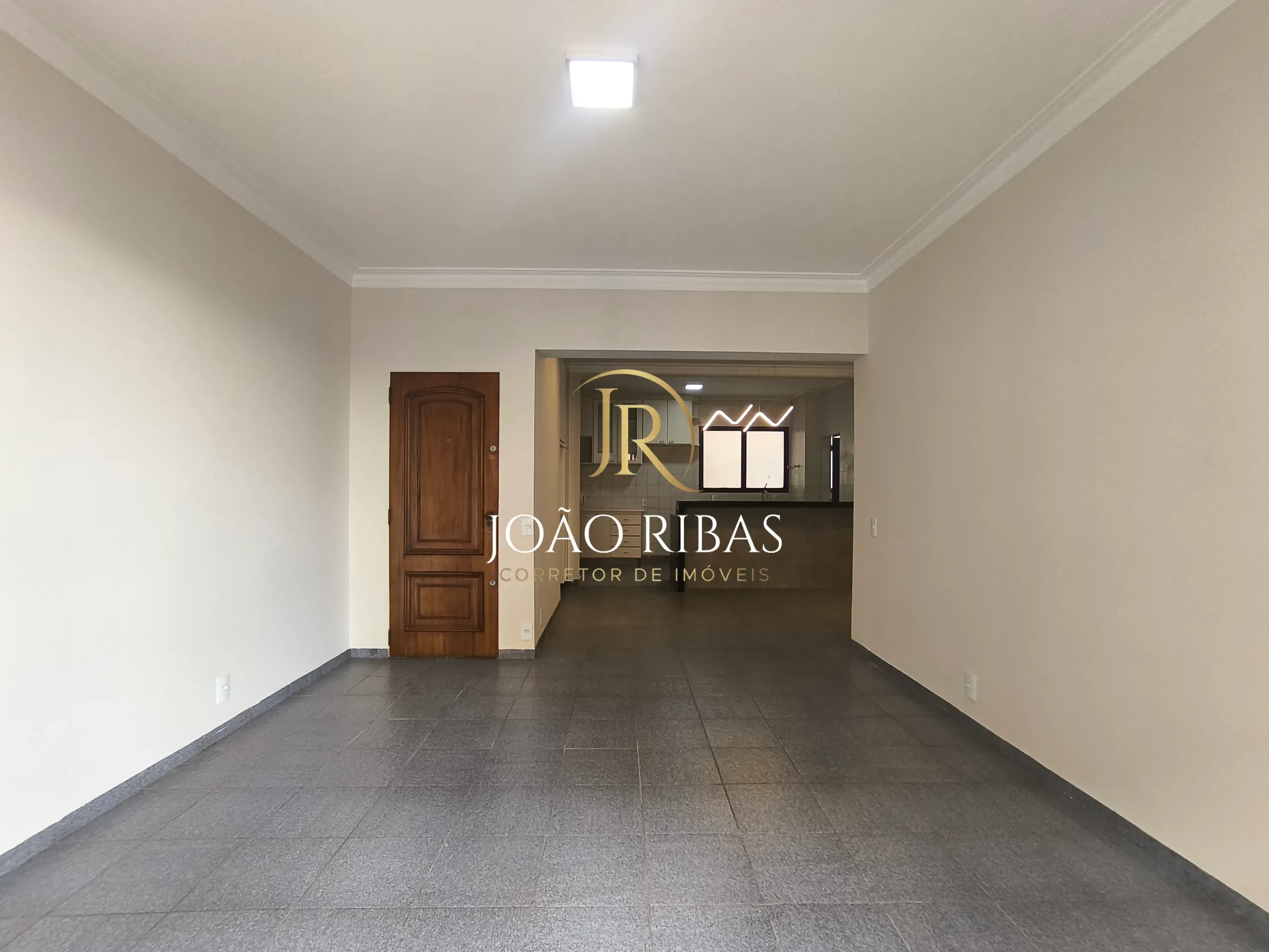 Apartamento à Venda no Edifício Verona | Centro | 3 Quartos | 1 Suíte | 128 m²