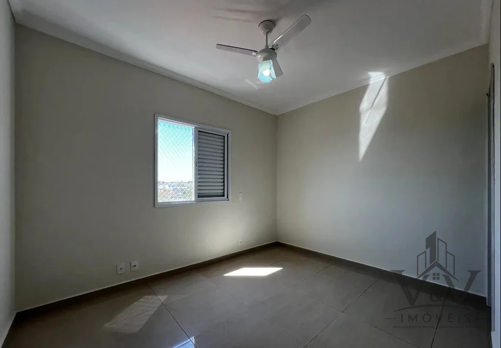 Apartamento à Venda Cond. Taperás