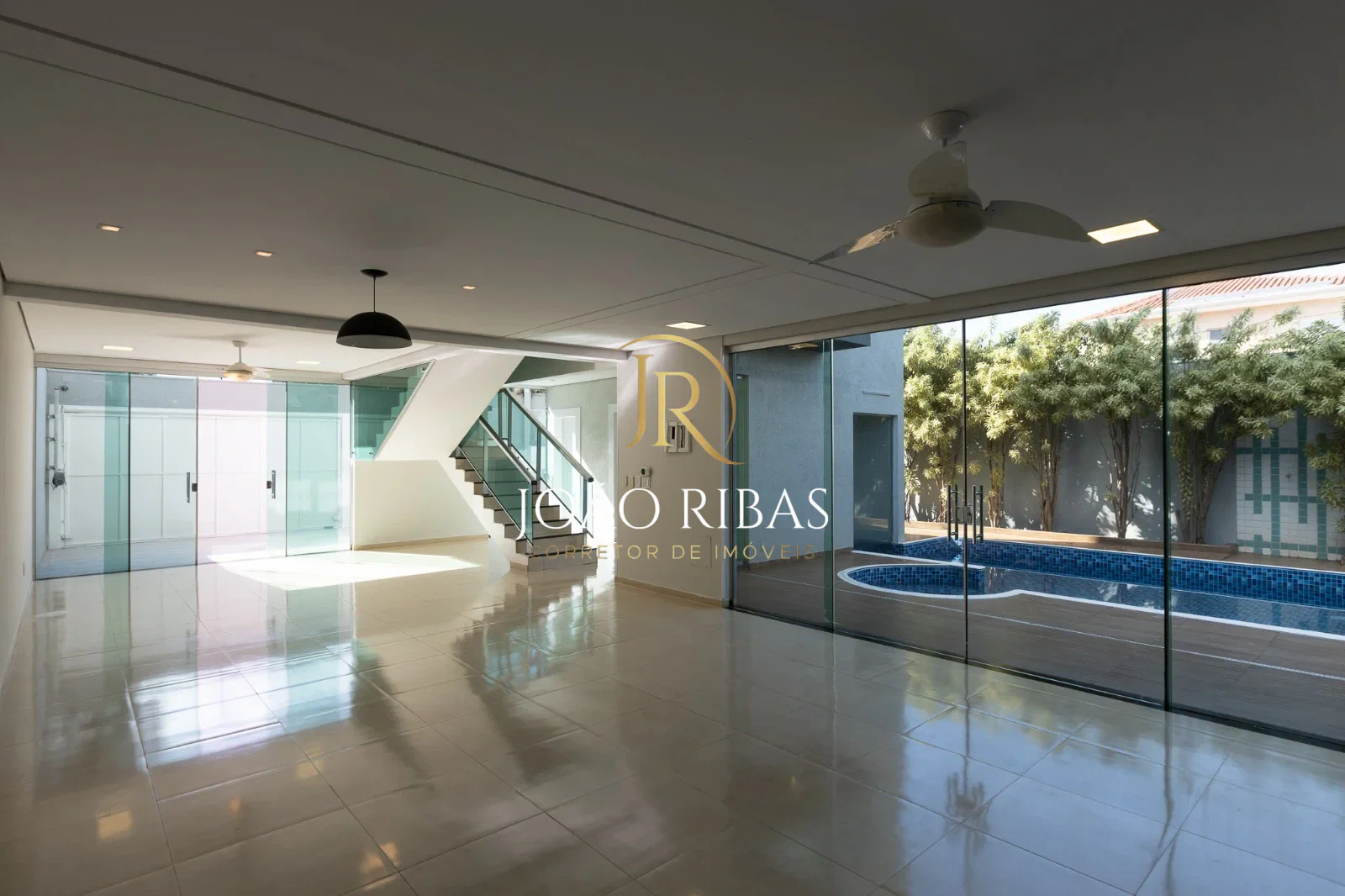 Casa de Alto Padrão no Cândido Portinari — 4 Dormitórios