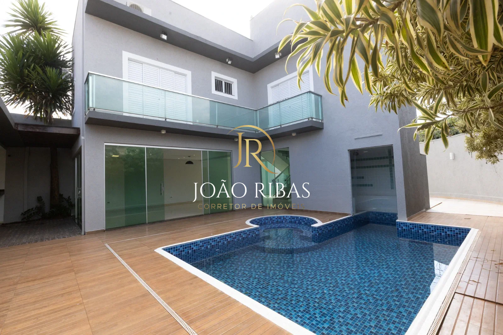 Casa de Alto Padrão no Cândido Portinari — 4 Dormitórios