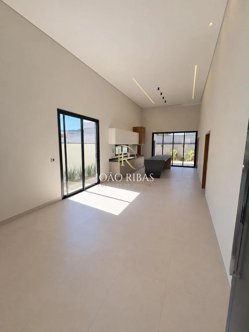 Casa Moderna à Venda no Portal Jatobá | 3 Suítes