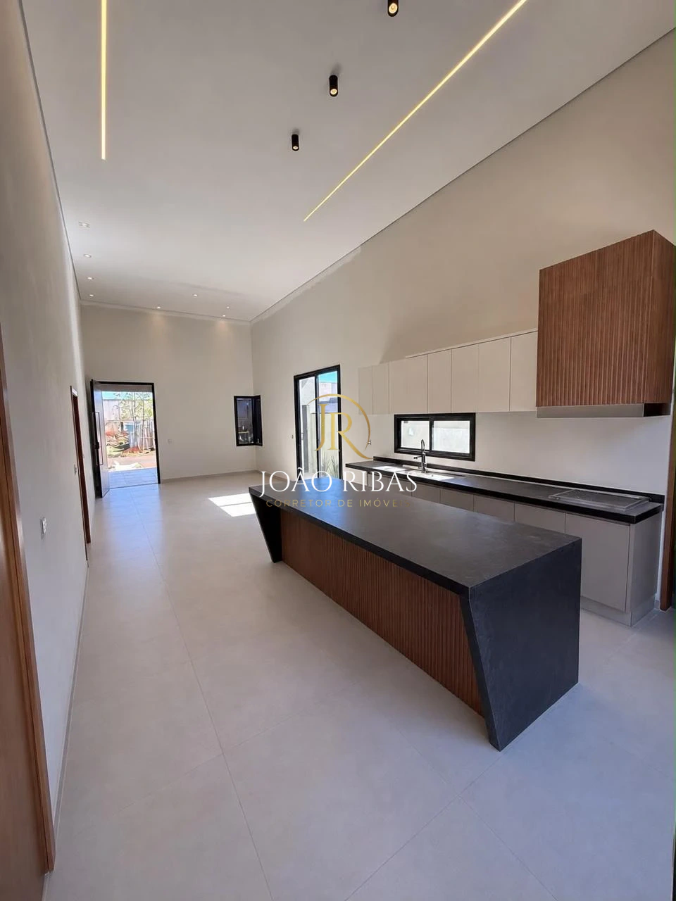 Casa Moderna à Venda no Portal Jatobá | 3 Suítes