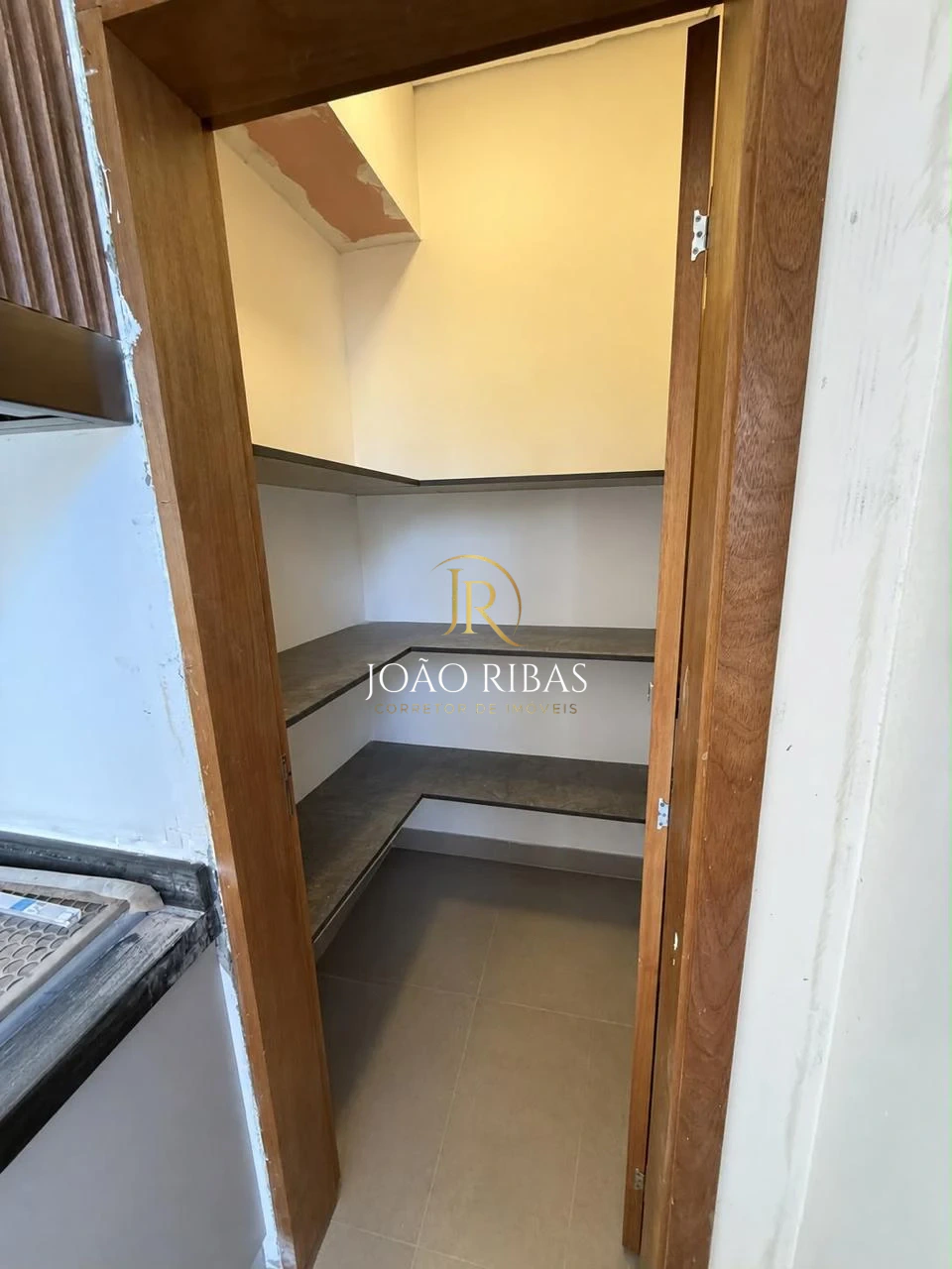 Casa Moderna à Venda no Portal Jatobá | 3 Suítes