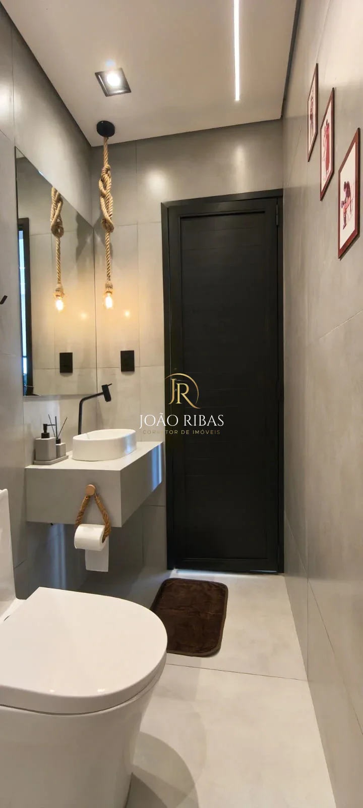 Casa à Venda | 2 Quartos | 4 Vagas | 149 m²