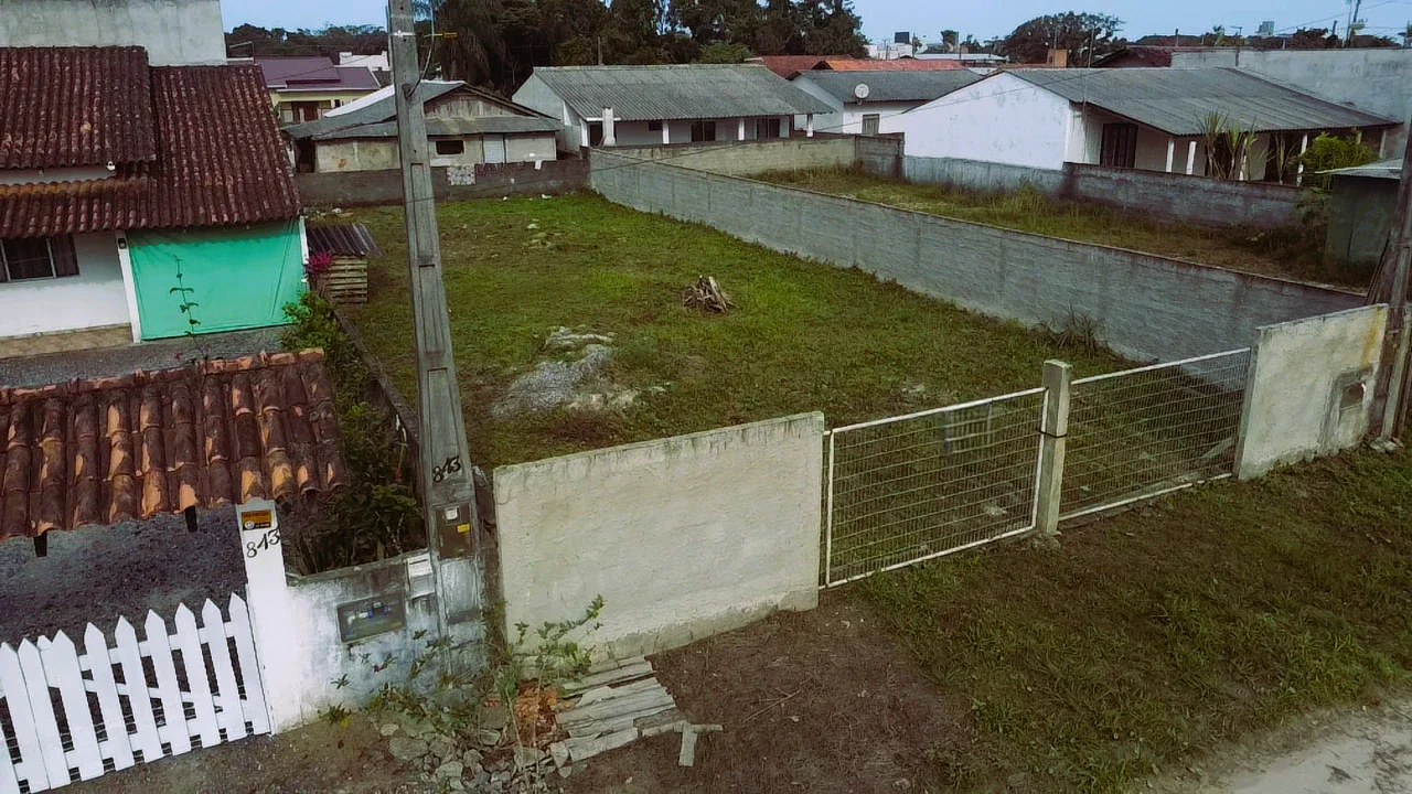 TERRENO DE 360M² A 540m DO MAR