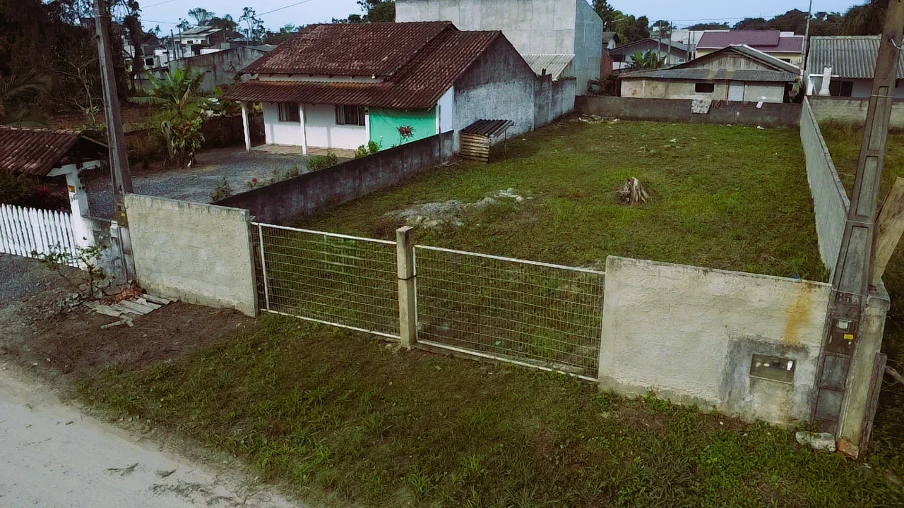 TERRENO DE 360M² A 540m DO MAR