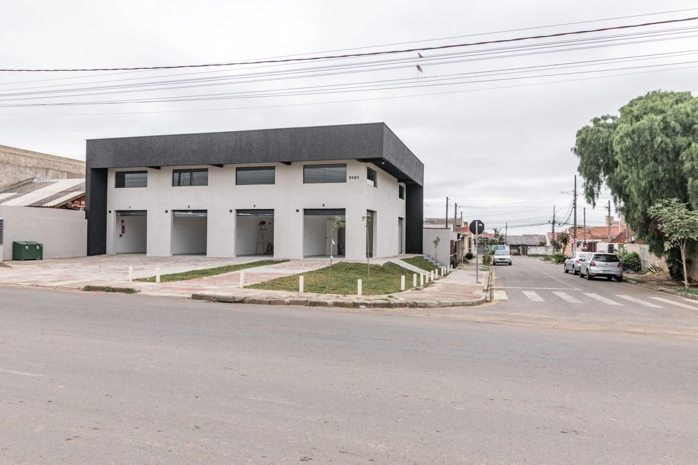 Sala Comercial para Locação, Fazenda Rio Grande / PR, Bairro Santa Terezinha, 1 banheiro, área total 32 m², área útil 24,05 m², por R$ 990,00!!!