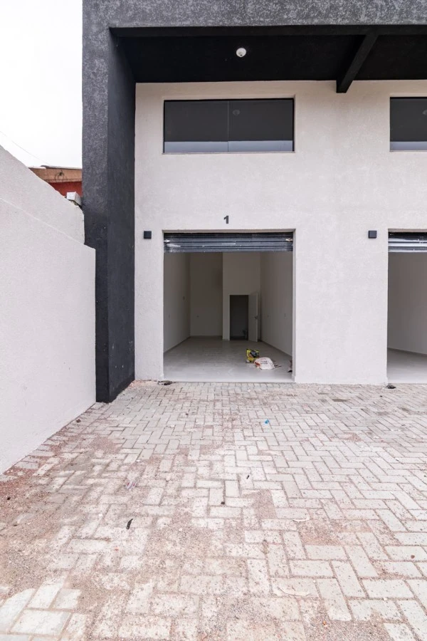 Sala Comercial para Locação, Fazenda Rio Grande / PR, Bairro Santa Terezinha, 1 banheiro, área total 32 m², área útil 24,05 m², por R$ 990,00!!!