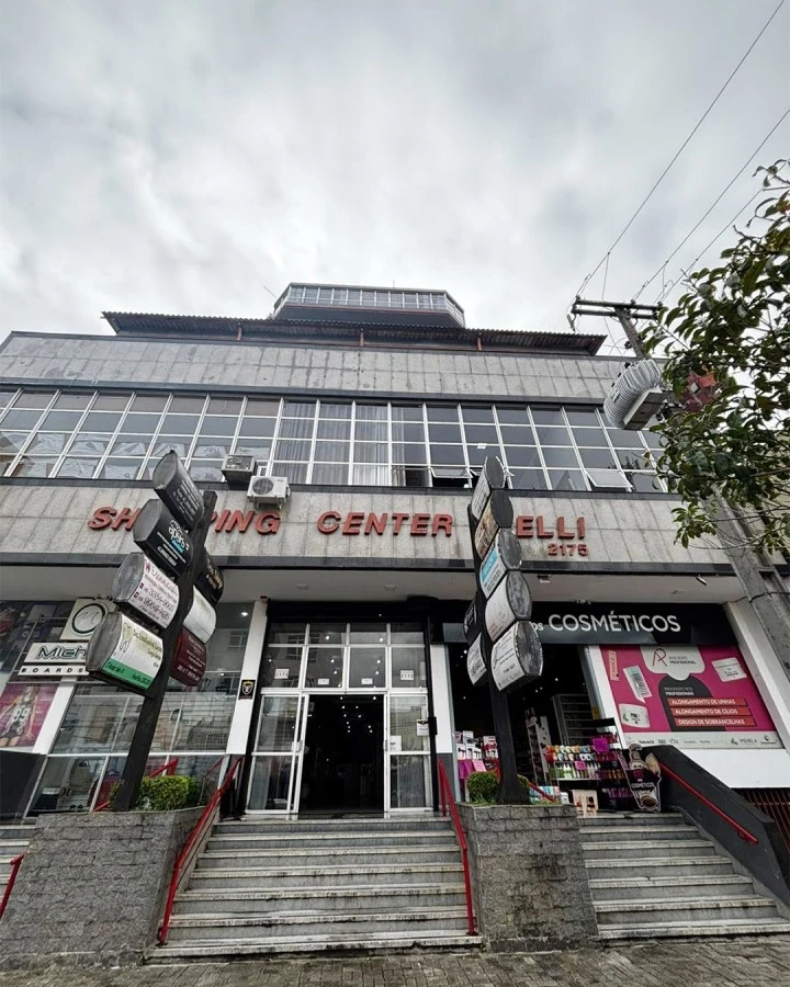 Sala Comercial para Locação, São José dos Pinhais / PR, bairro Centro, mobiliado, área total 82,59 m², área útil 65 m², por R$ 2.100,00!!!