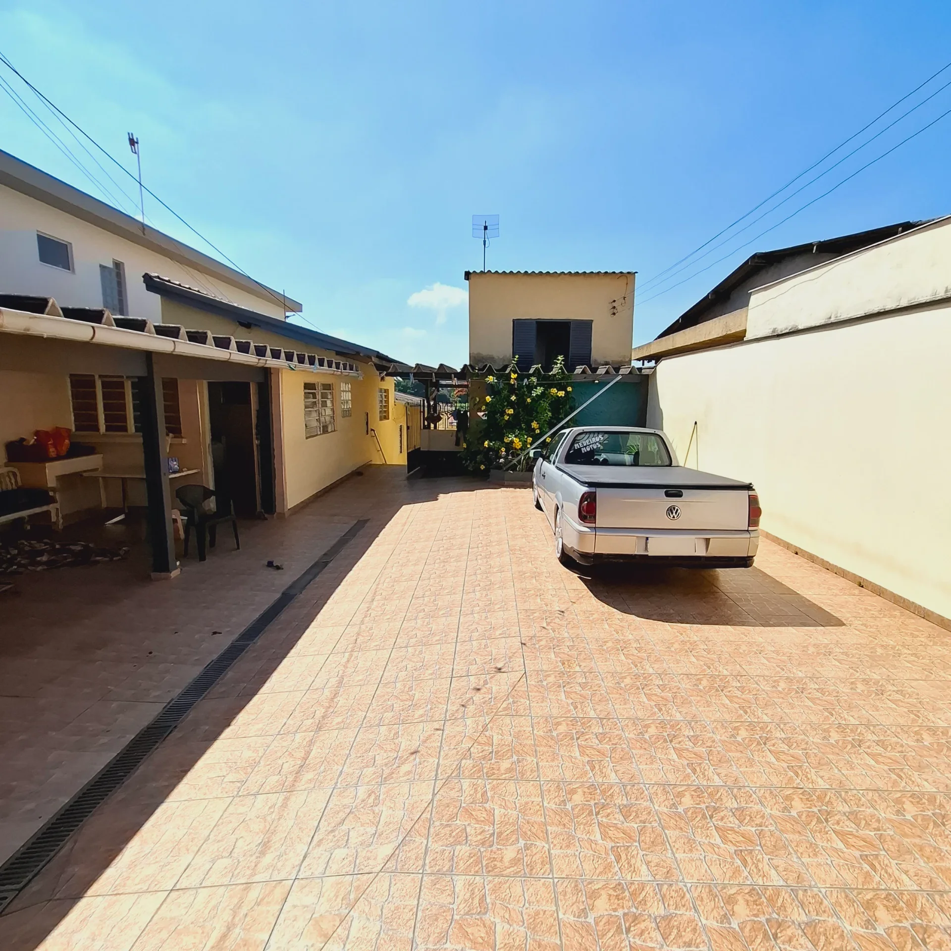 Casa à venda com 2 quartos e 6 vagas na Cidade Dutra, São Paulo