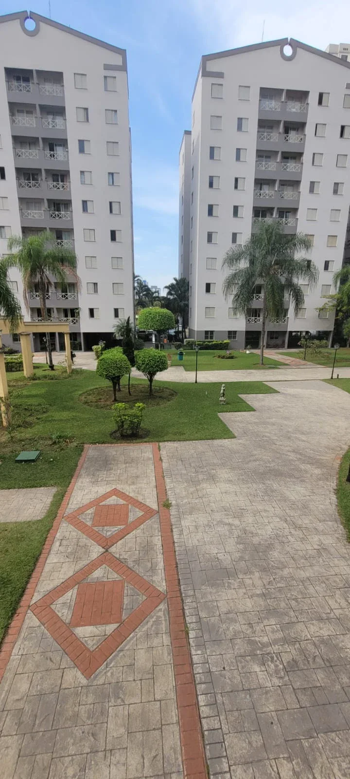 Apartamento à Venda no Tatuapé – 3 Dormitórios, Sacada e 1 Vaga por R$ 440 Mil