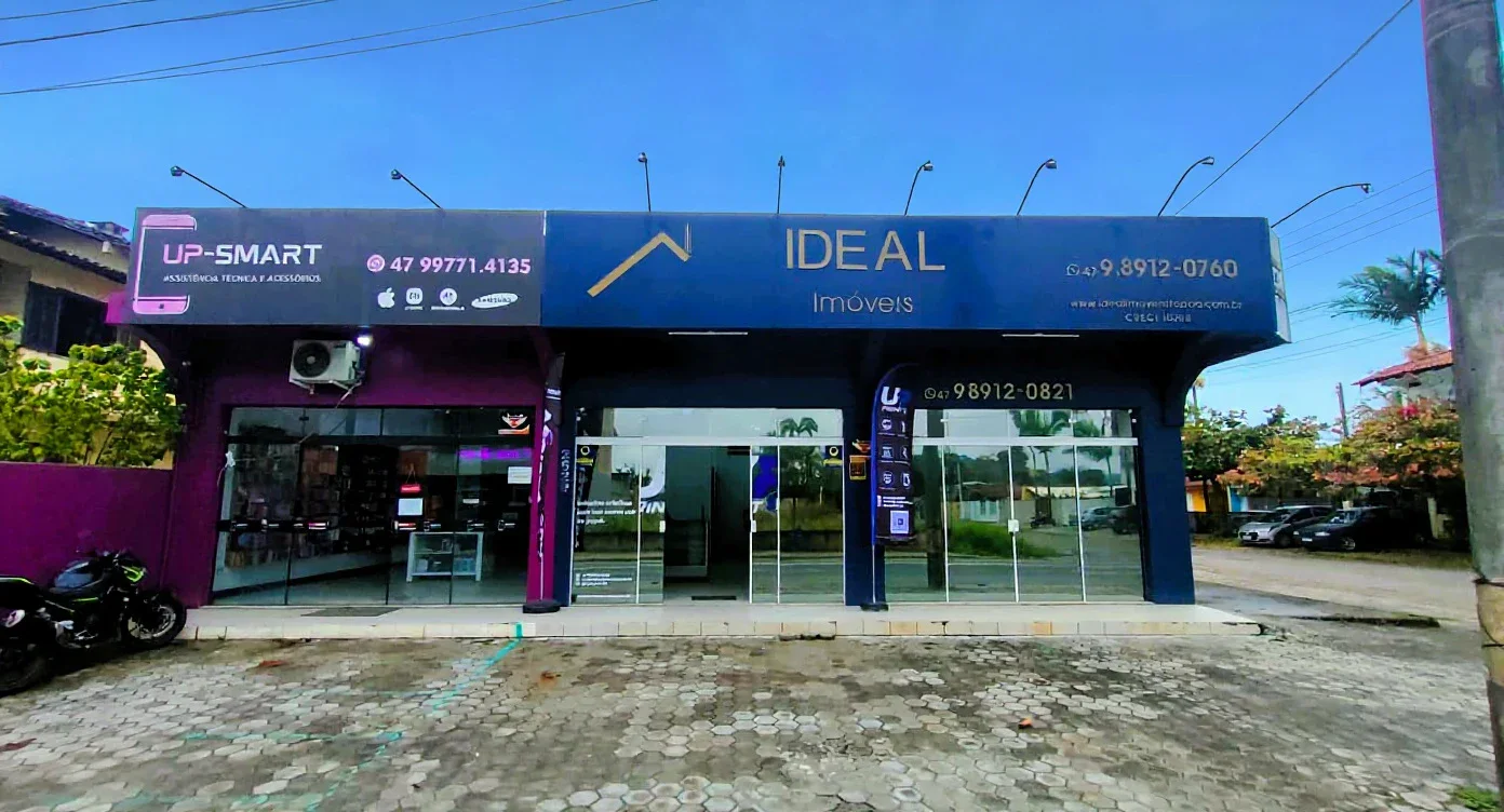 3 SALAS COMERCIAIS E UMA CASA NA QUADRA DO MAR  - RETORNO IMEDIATO!