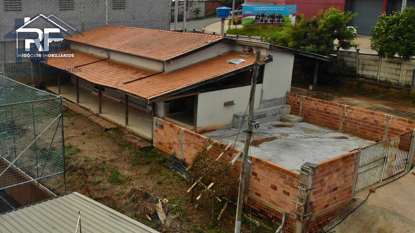Casa para Venda em Rio das Pedras, Jardim São Carlos, 4 dormitórios, 1 suíte, 2 banheiros, 4 vagas