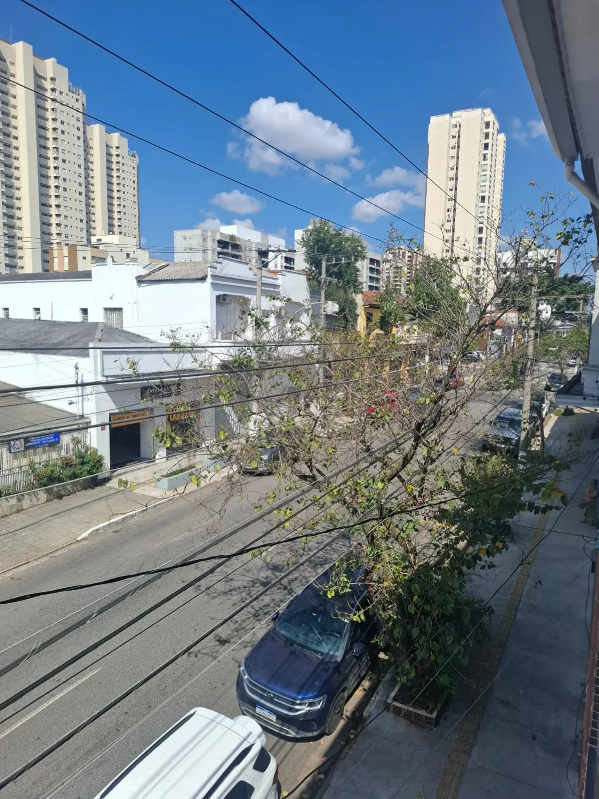 Sobrado Reformado à Venda no Ipiranga – 3 Dormitórios, 2 Vagas – Rua Bom Pastor