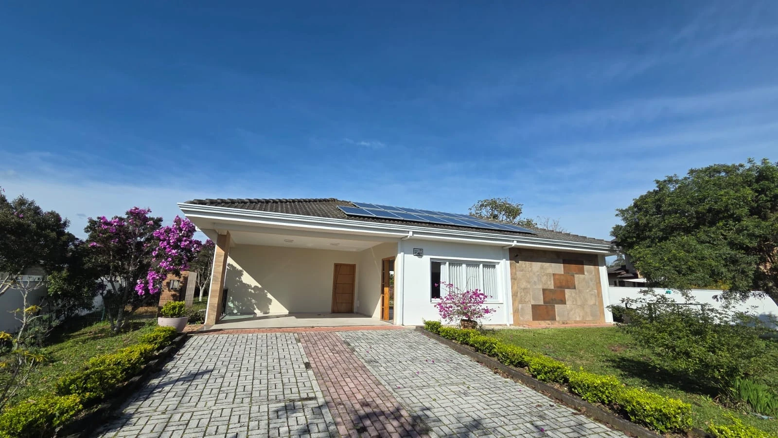 Casa de Alto Padrão para Locação no Condomínio Pousada Anhangava, por R$ 8.900,00!!!