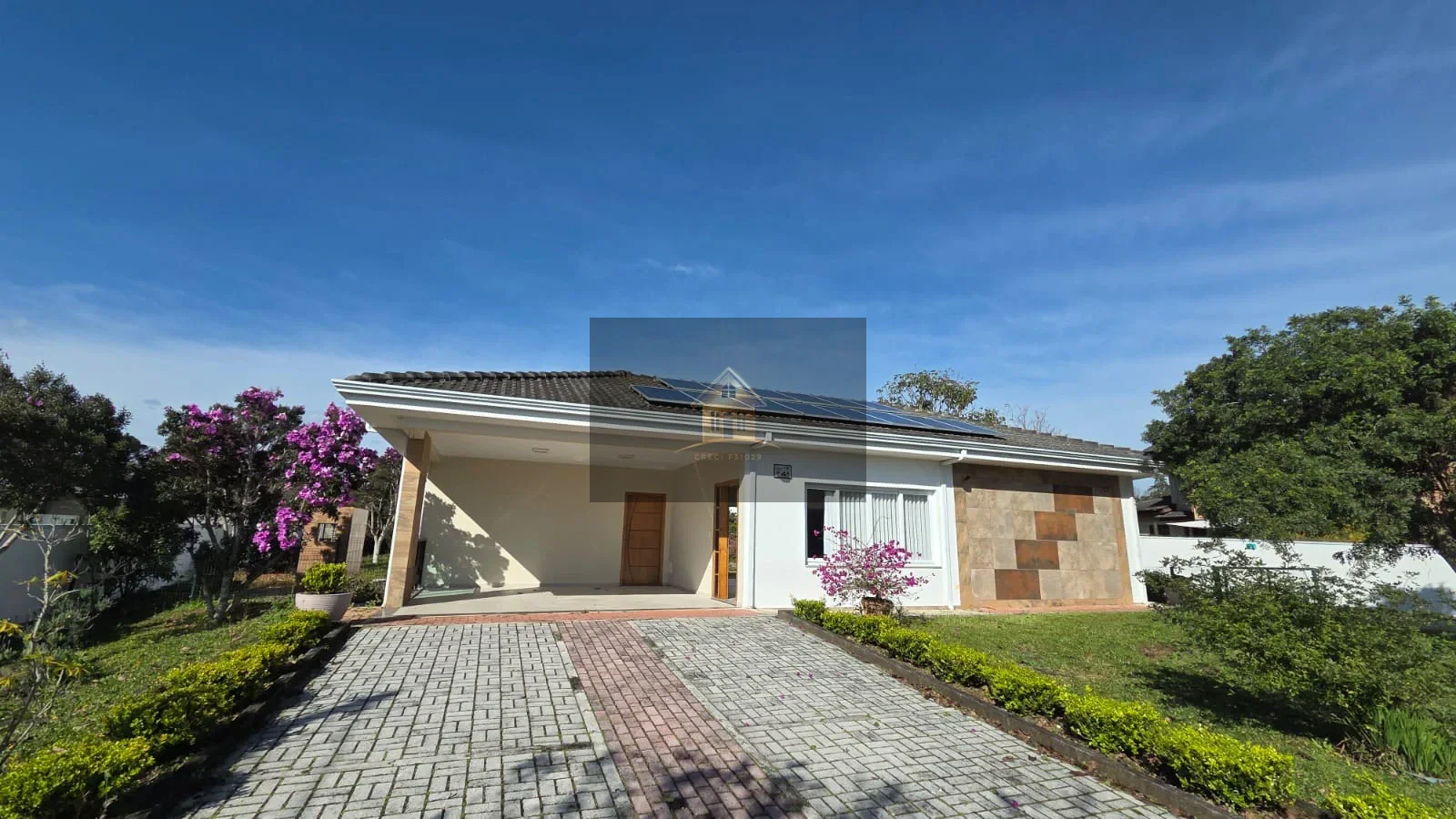 Casa de Alto Padrão para Locação no Condomínio Pousada Anhangava, por R$ 8.900,00!!!