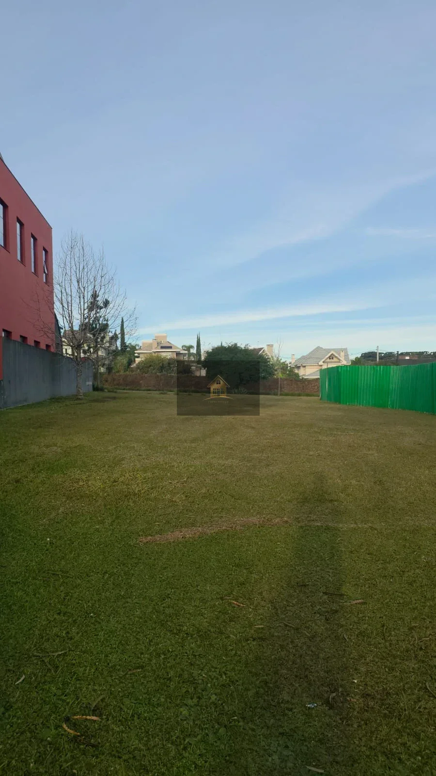 Terreno Empresarial à Venda no Alphaville Pinhais – Localização Estratégica para Grandes Negócios, R$ 2.477.000,00!!!
