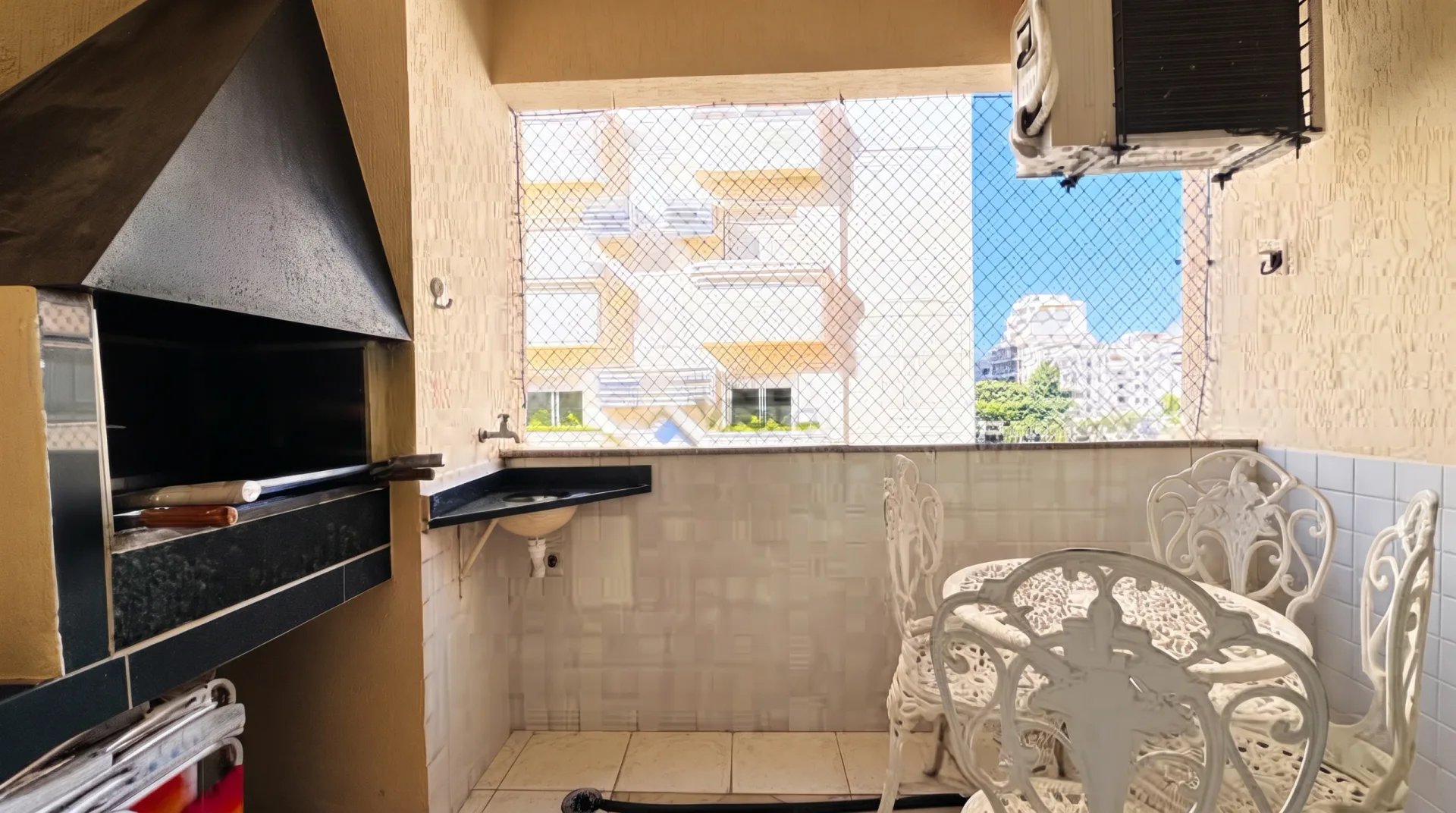 Apartamento com Varanda Gourmet na Enseada | 2 Dormitório | R$ 350 Mil - Foto 1