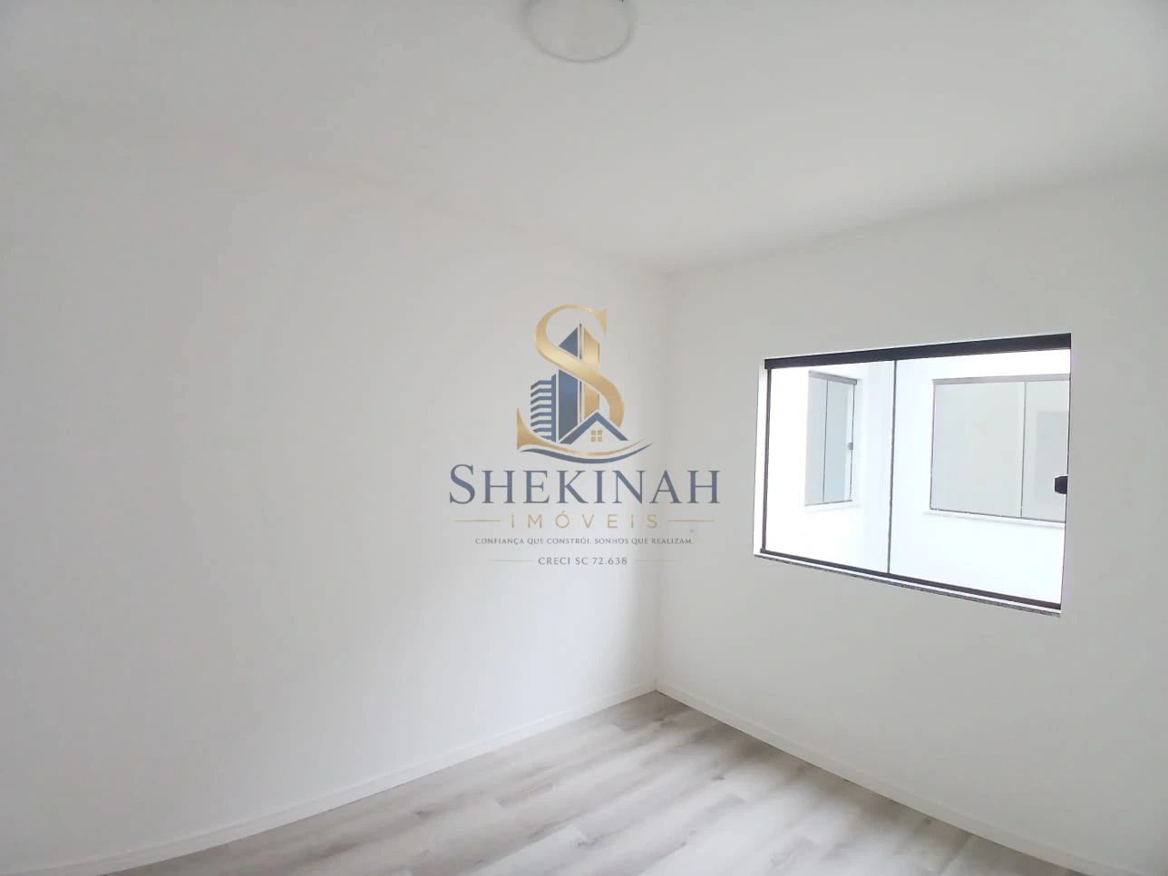 Miniatura 12