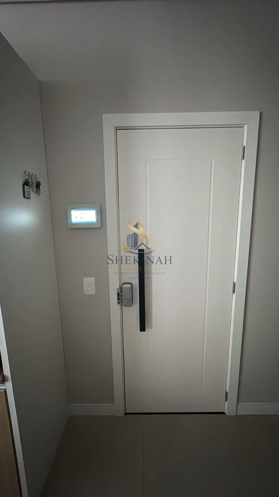 SEU APARTAMENTO À 50 M DA PRAIA