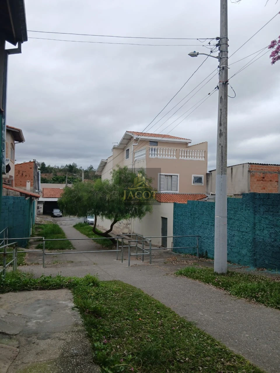 O sobrado dos seus sonhos está aqui!