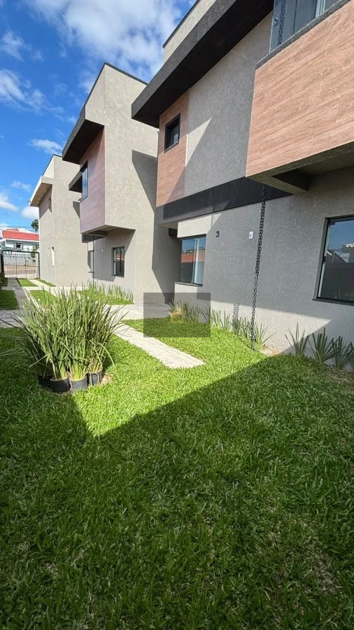 Sobrado em Condomínio para Locação, Curitiba / PR, bairro Barreirinha, 3 dormitórios, sendo 1 suíte, 2 banheiros, 1 vaga de garagem, área total 120 m², área útil 104,87 m², por R$ 3.800,00!!!