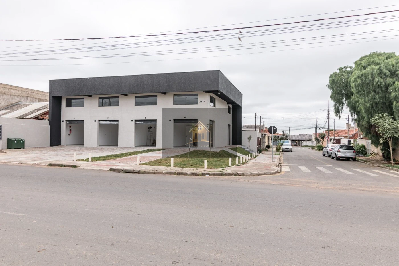 Sala Comercial para Locação, Fazenda Rio Grande / PR, Bairro Santa Terezinha, 1 banheiro, área total 32 m², área útil 24,05 m², por R$ 990,00!!!