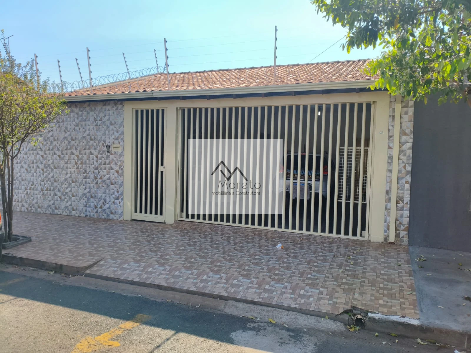 Vende-se casa no João Paulo II