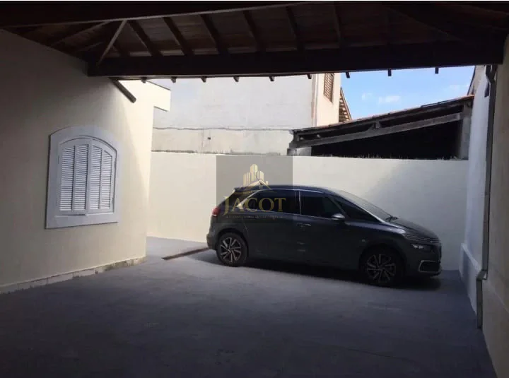Casa á venda no bairro Eugênio de Melo