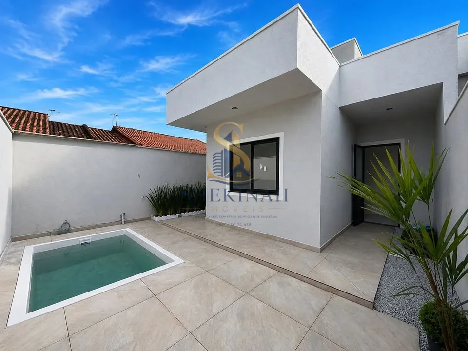 LINDA CASA COM PISCINA - EXCELENTE OPORTUNIDADE