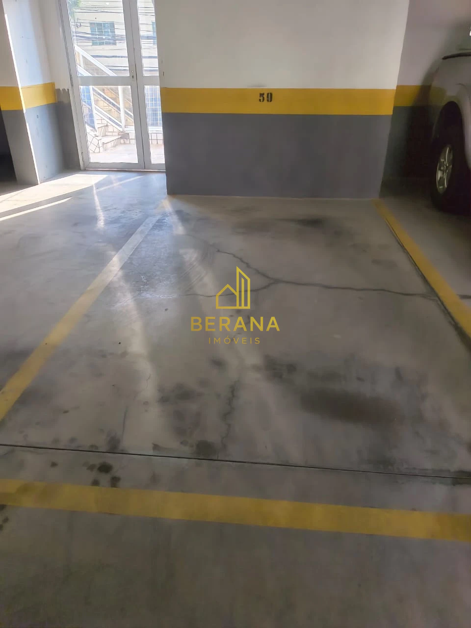 Apartamento 40m² com 1 dor e vaga na Parada Inglesa.