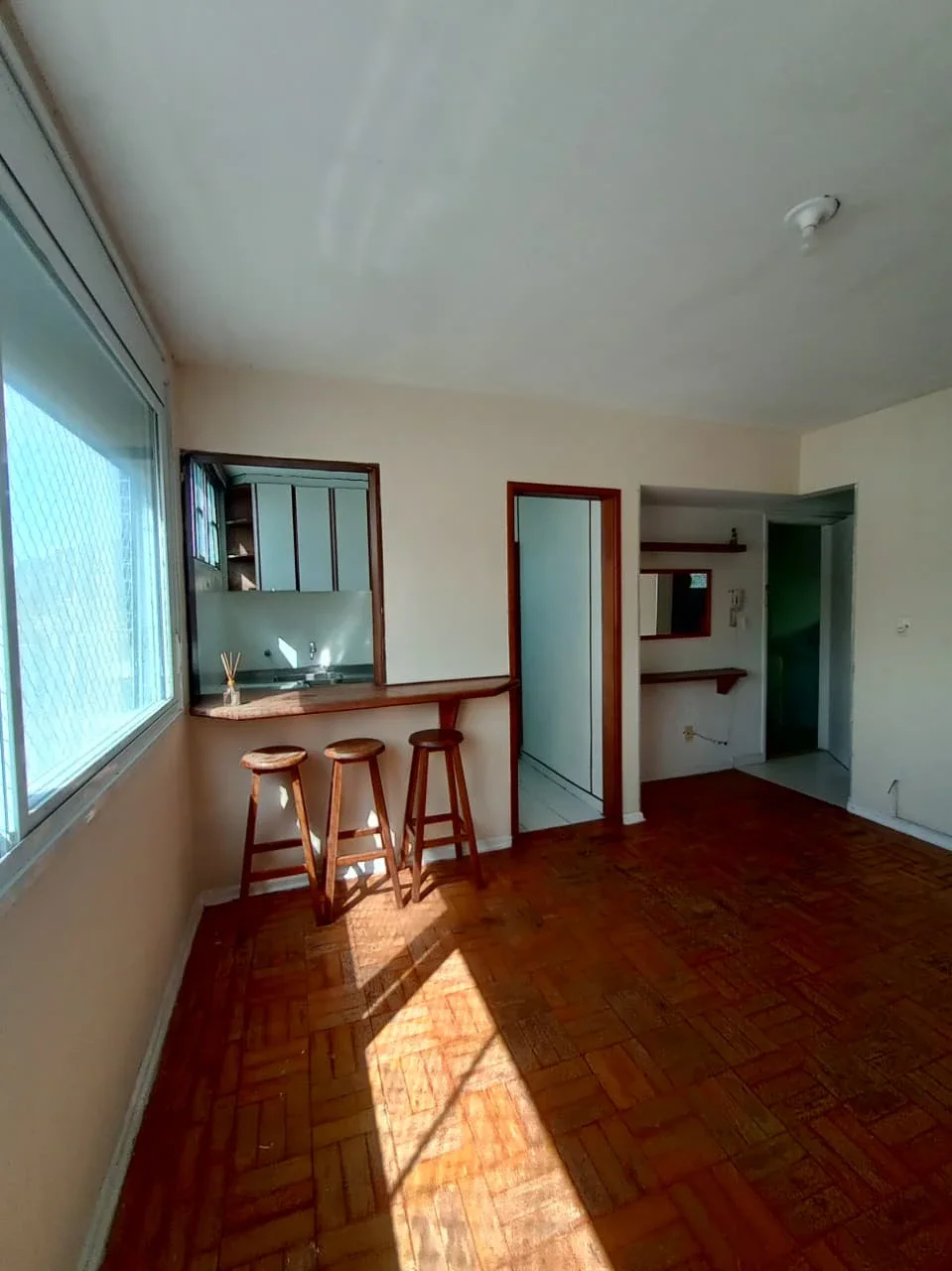 VENDA - APARTAMENTOS 02 DORMITÓRIOS - MOBILIADO - ESPLANDA DOS BARREIROS  - SÃO VICENTE - SP