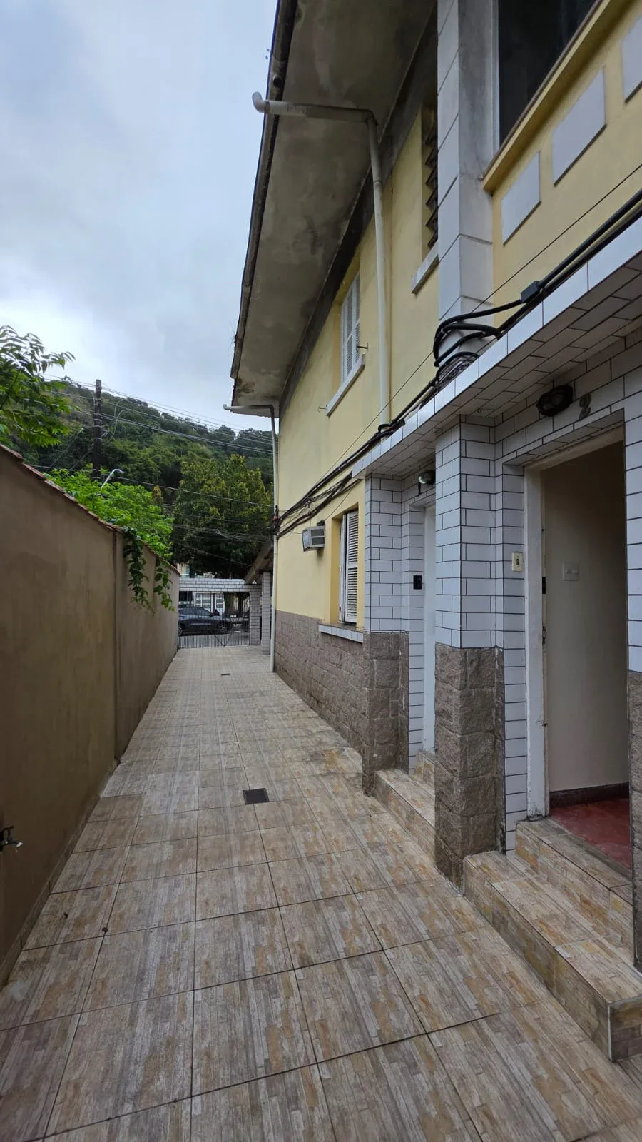 Apartamento para locação - R$ 2.500,00 (pacote) - Marapé - Santos -  SP
