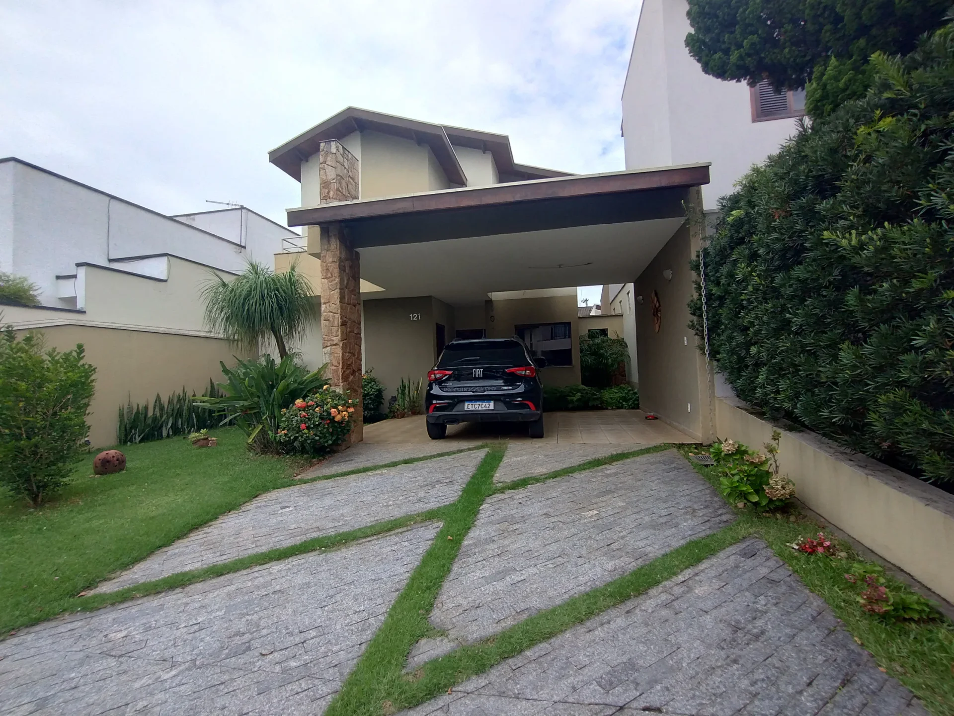 Casa no condomínio Fortaleza - Esplanada Indepedência