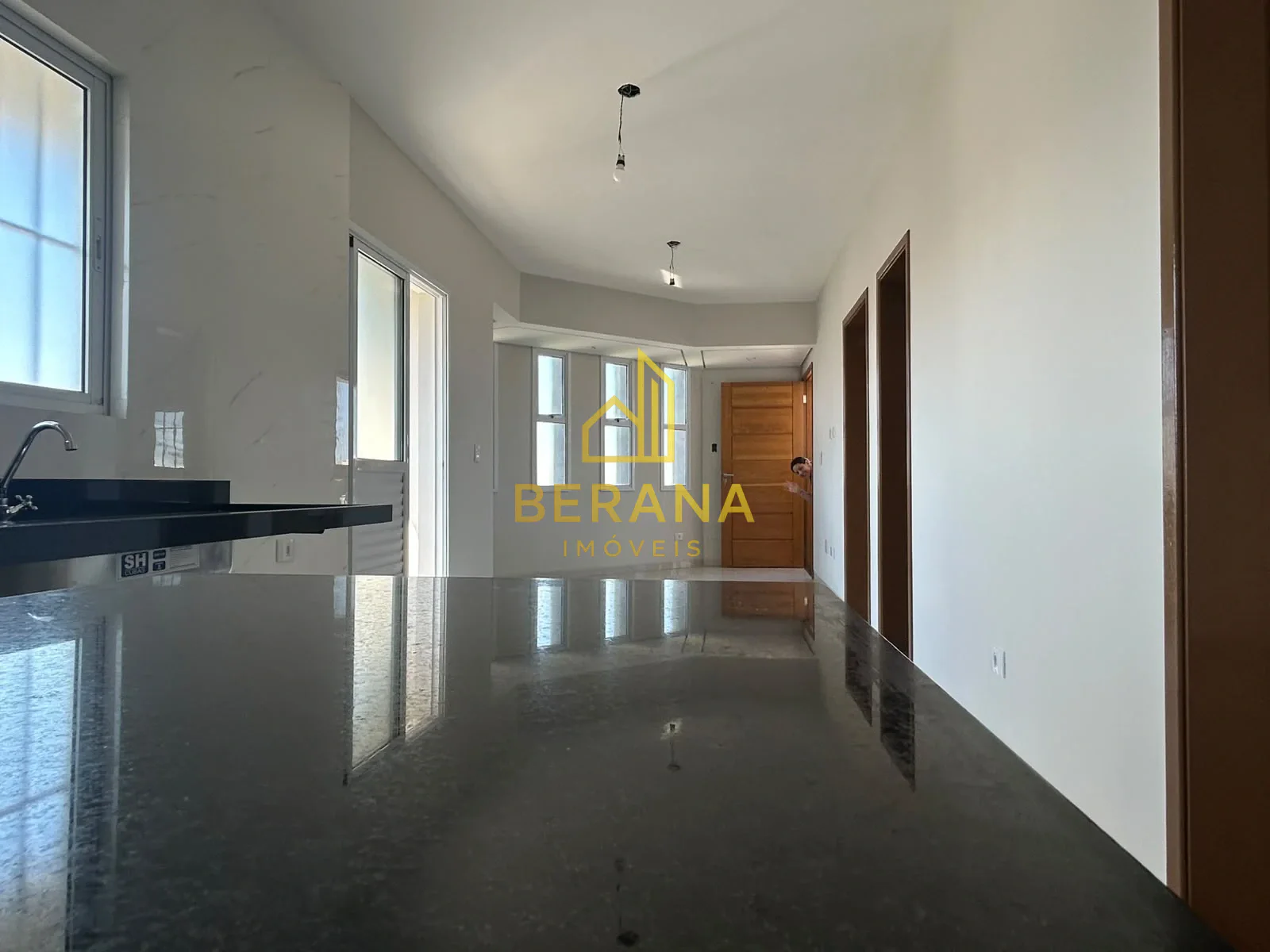 Apartamento novo de 2 dormitórios para locação na Vila Maria Baixa