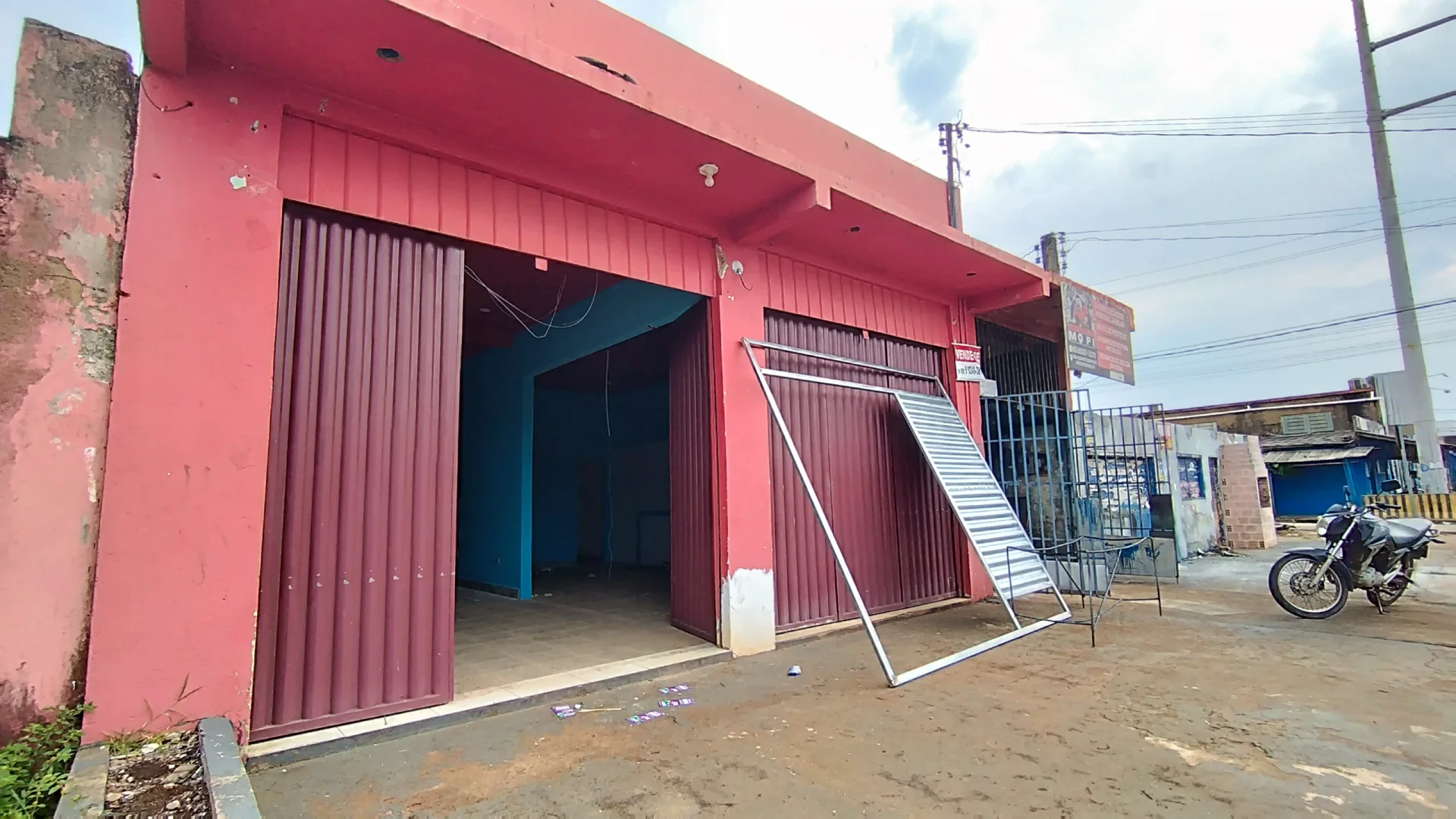 Ponto comercial à venda no bairro Tancredo Neves