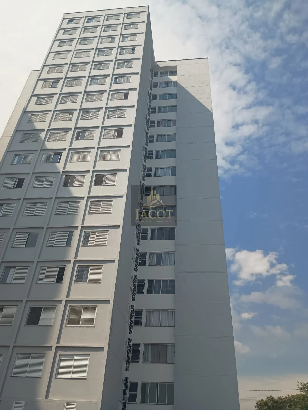 Ótimo Custo Benefício - 2 dorms, na região central de SJCampos.