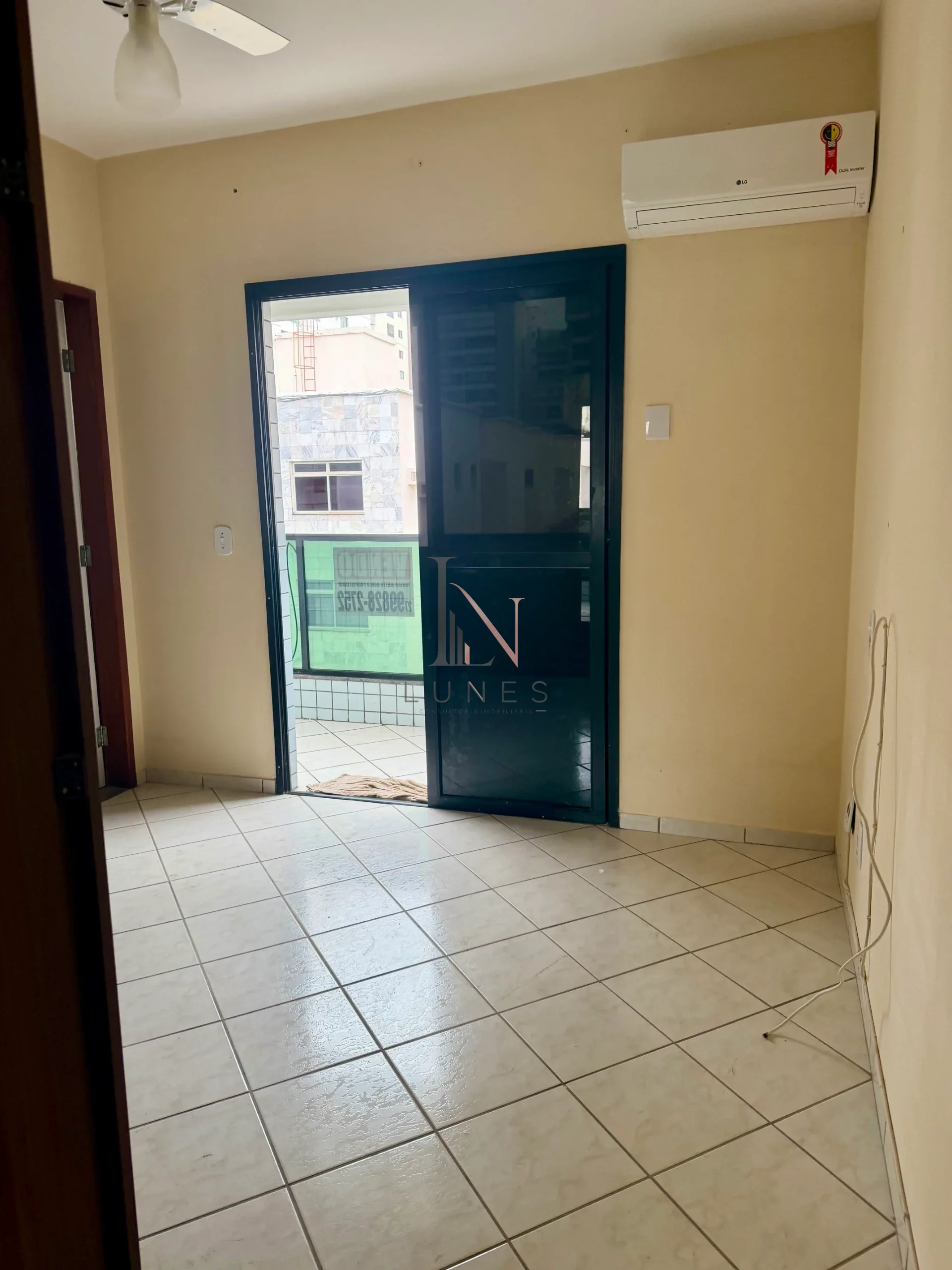 Apartamento na Av. Atlântica de 2 suítes