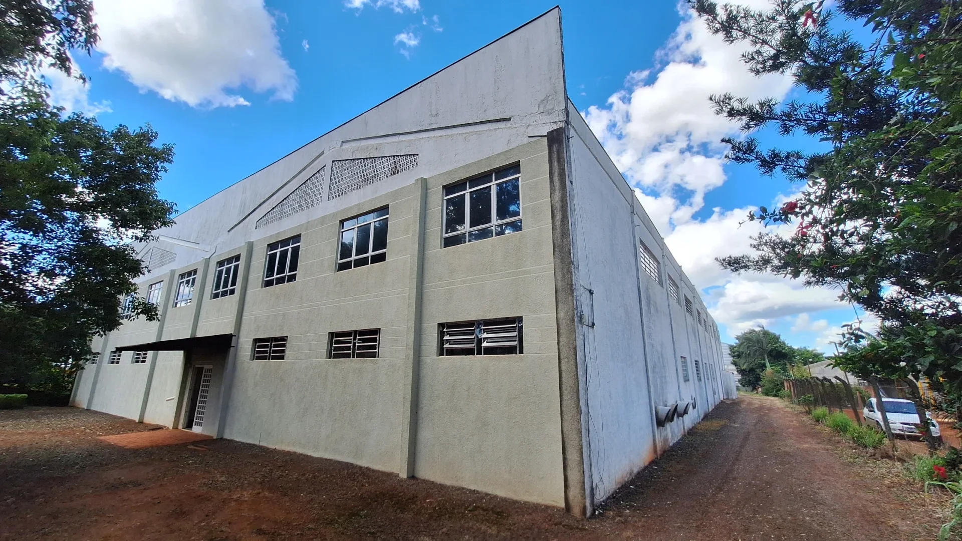 Barracão Industrial 1500m² em Rolândia