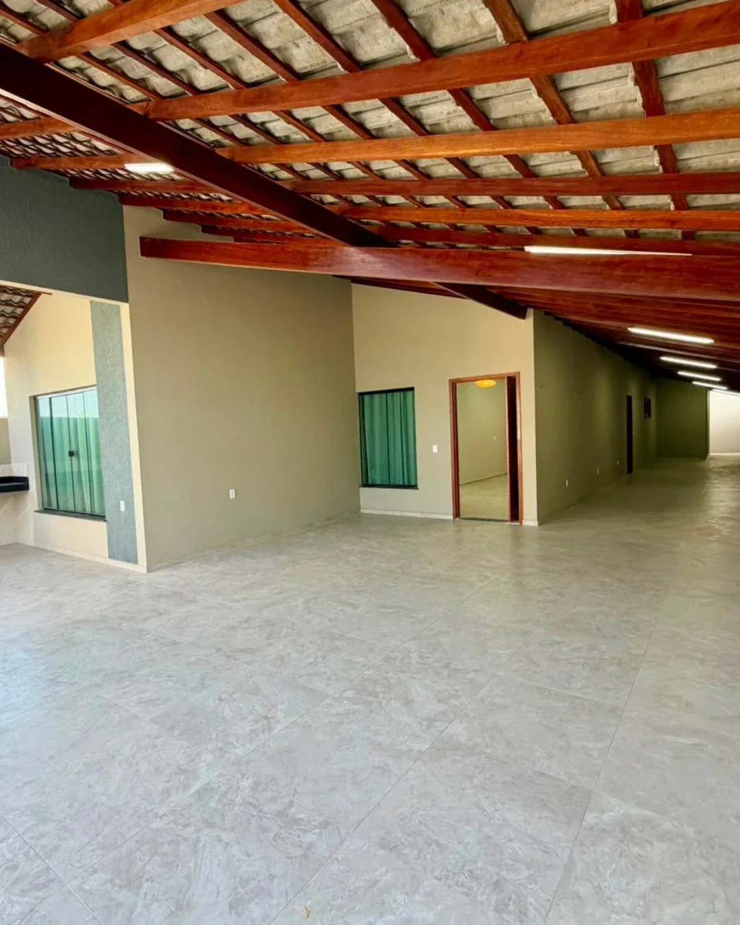 CASA DE PRAIA DE ALTO PADRÃO À VENDA – LUÍS CORREIA/PI