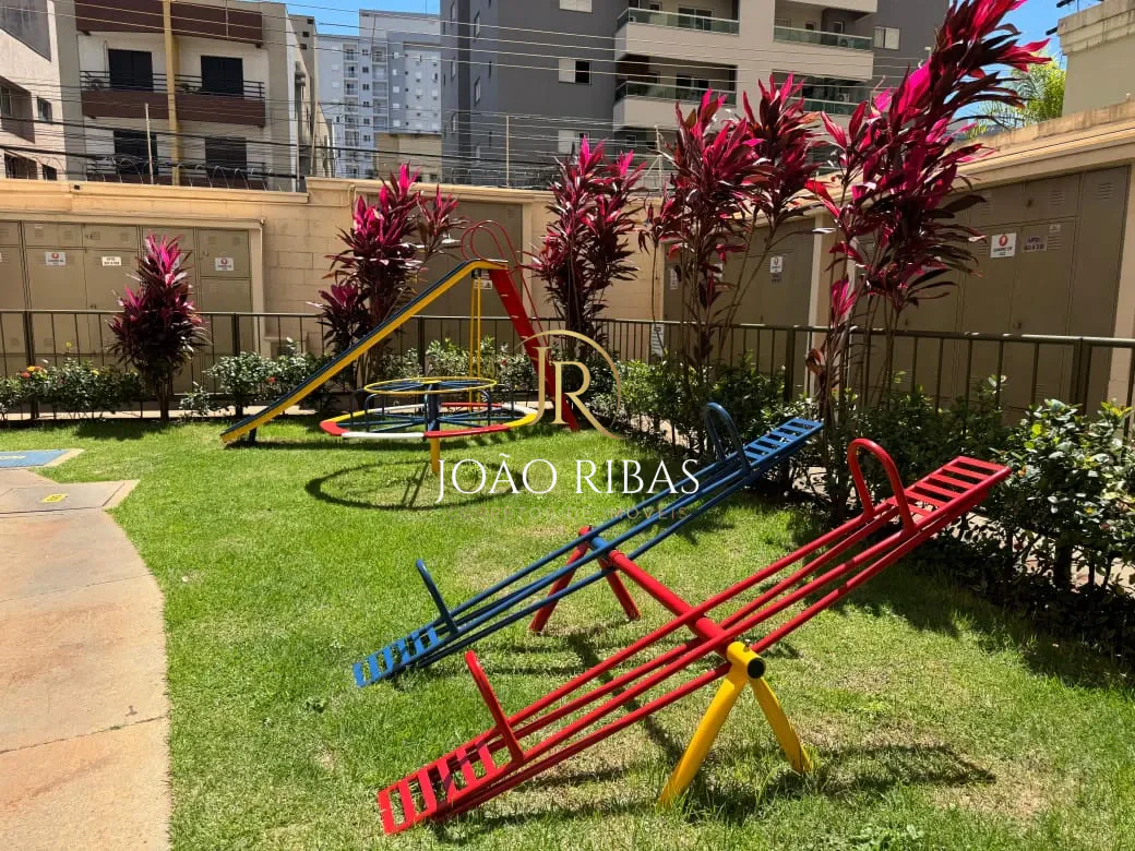 Apartamento de 2 Quartos Mobiliado em Porteira Fechada na Nova Aliança